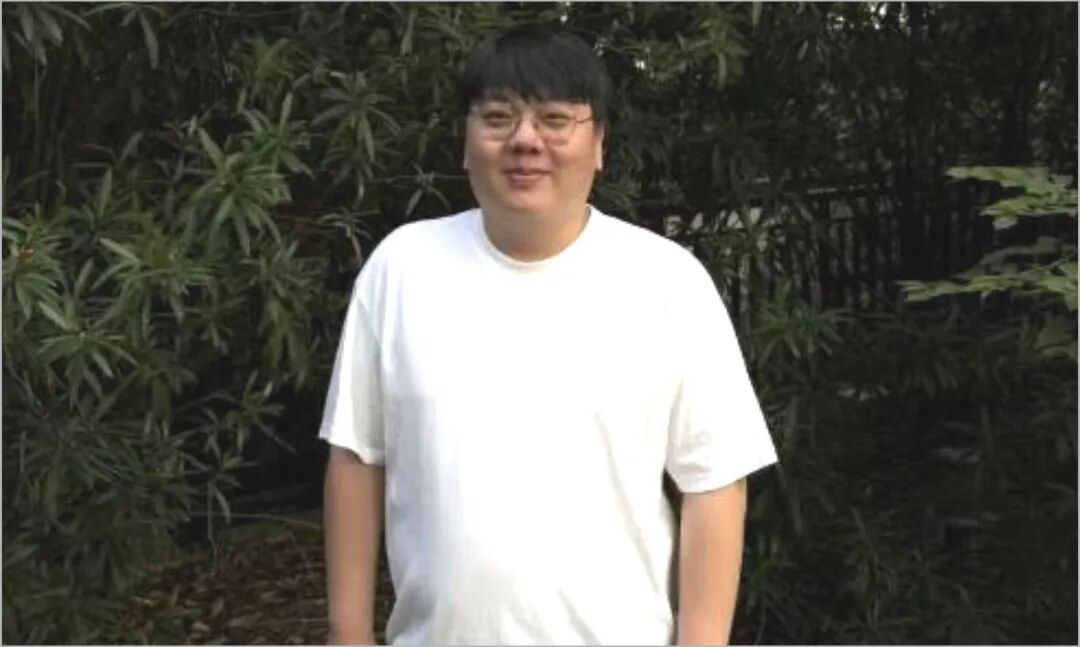 李昊.JPG