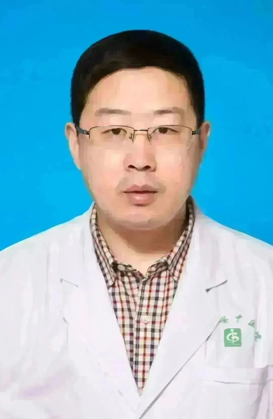 擅长慢性肥厚性鼻炎,鼻窦炎,鼻息肉,鼻中隔偏曲,声带息肉,扁桃体肥大