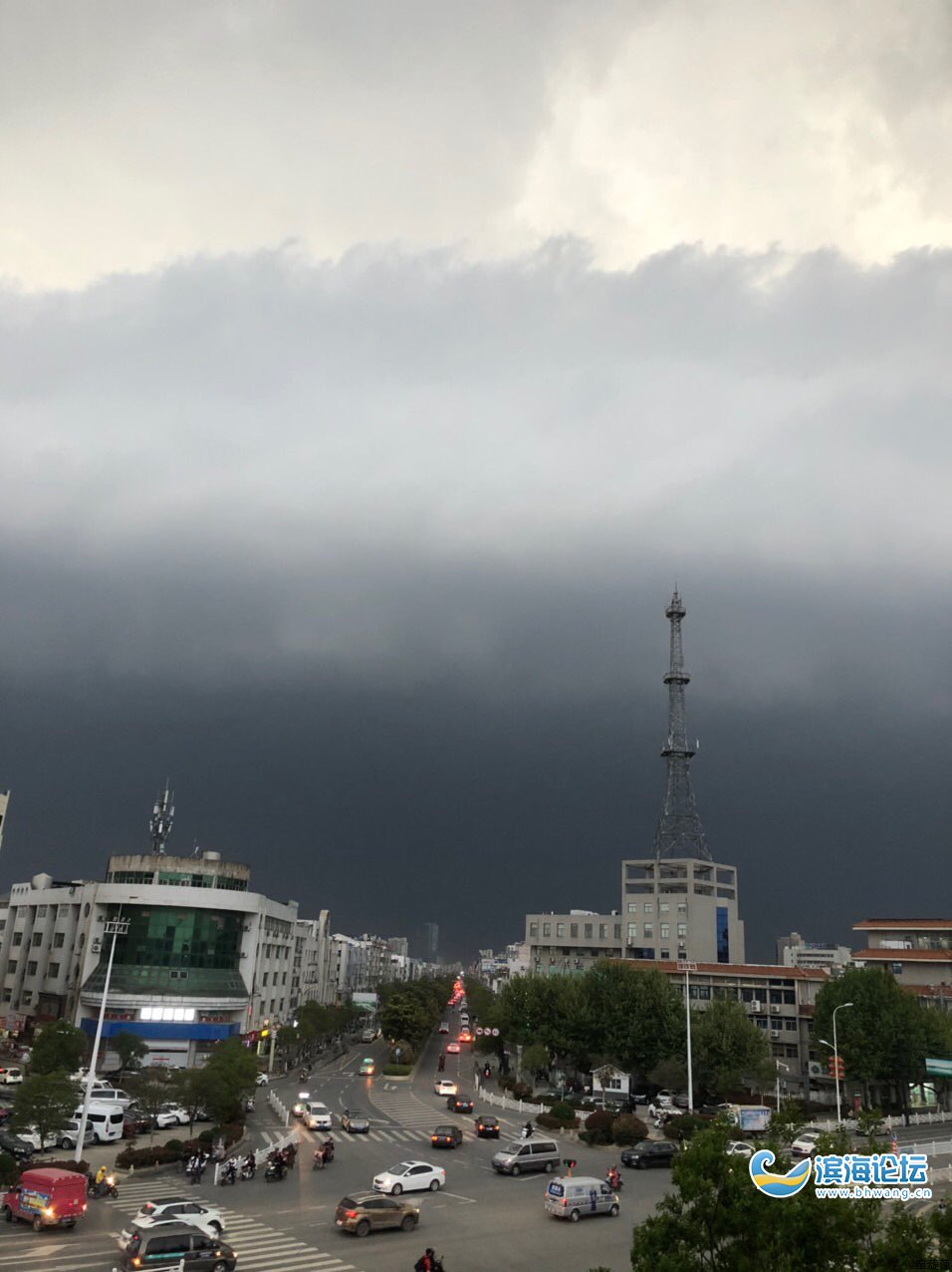 一瞬间天就黑了!